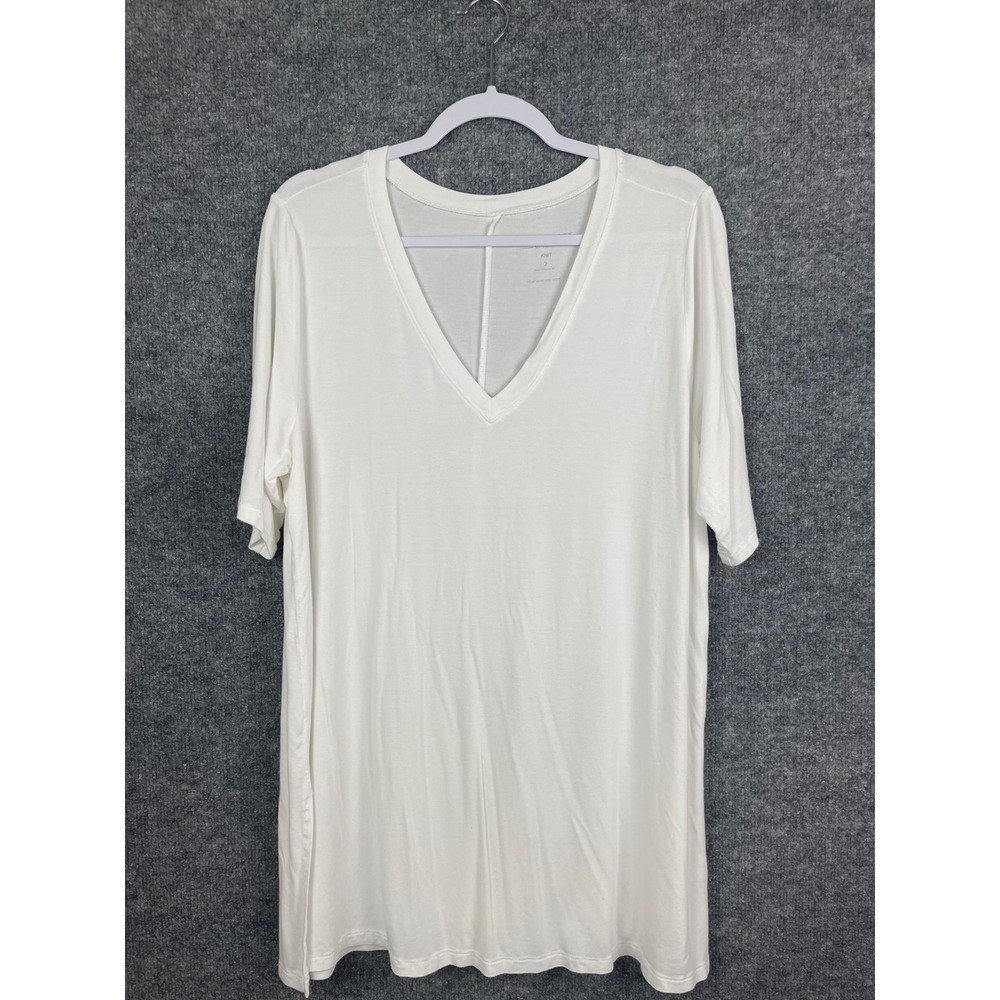 Torrid Tunic Top Womens 2 White Excellent Super Soft Knit V-Neck Short Sleeve